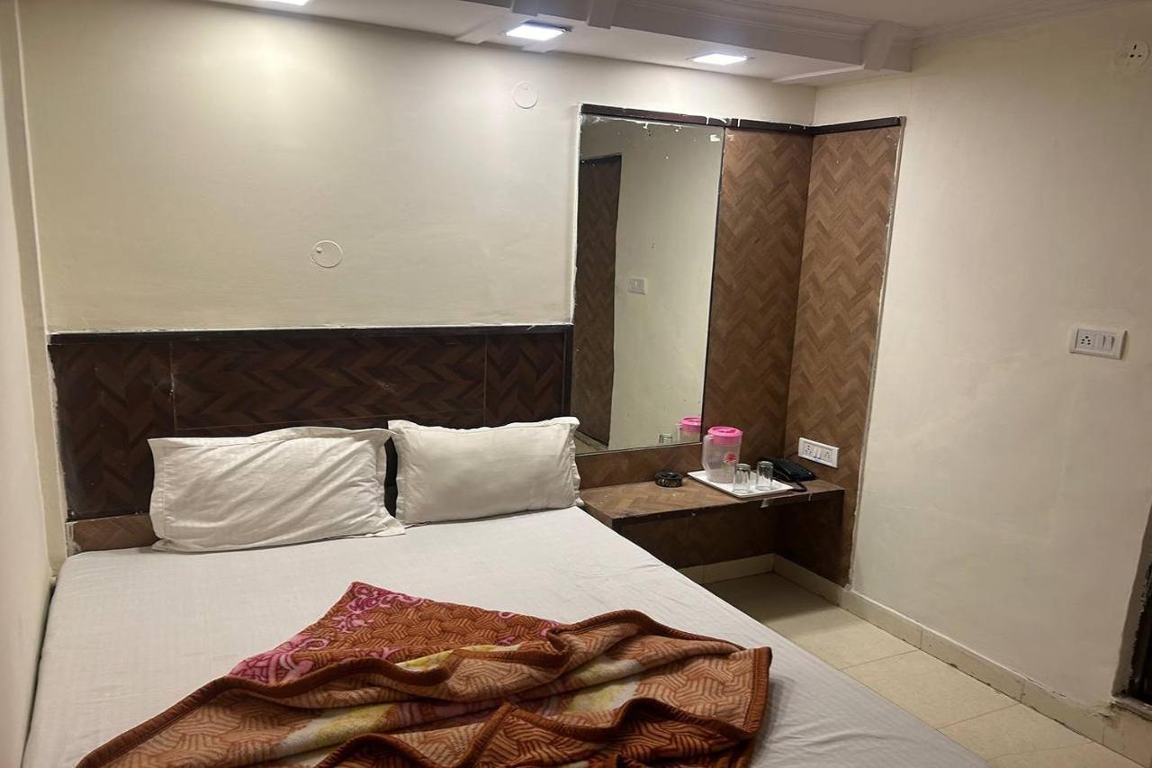 Shree Lodge Near New Delhi Railway Station, Paharganj Exterior foto